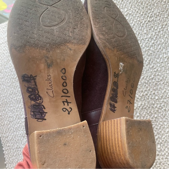 Clarks Marron (Purple) Suede Slip On Ankle Boots - Picture 4 of 8